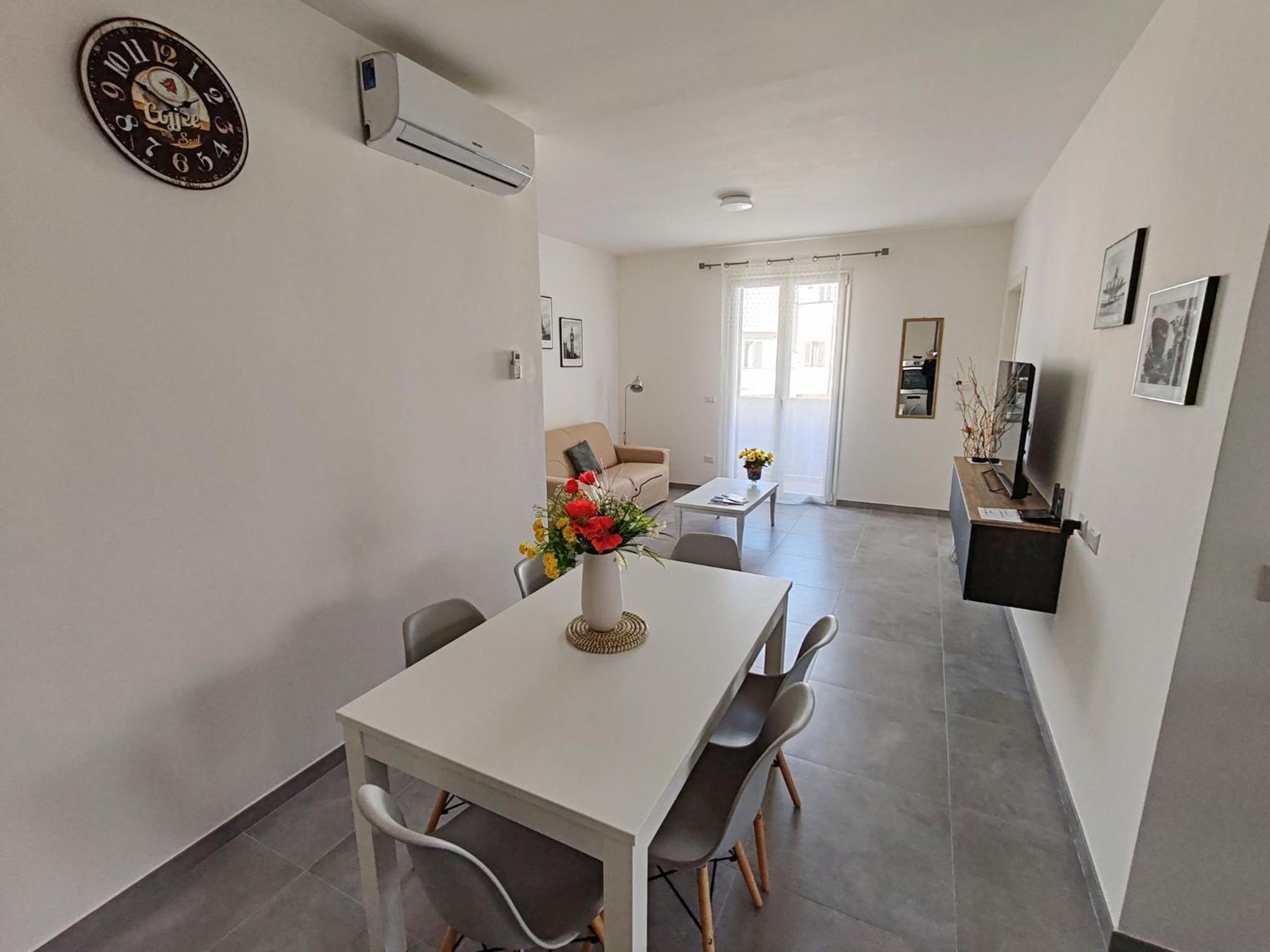 La Dama Di Loto Apartment Lecce Bagian luar foto