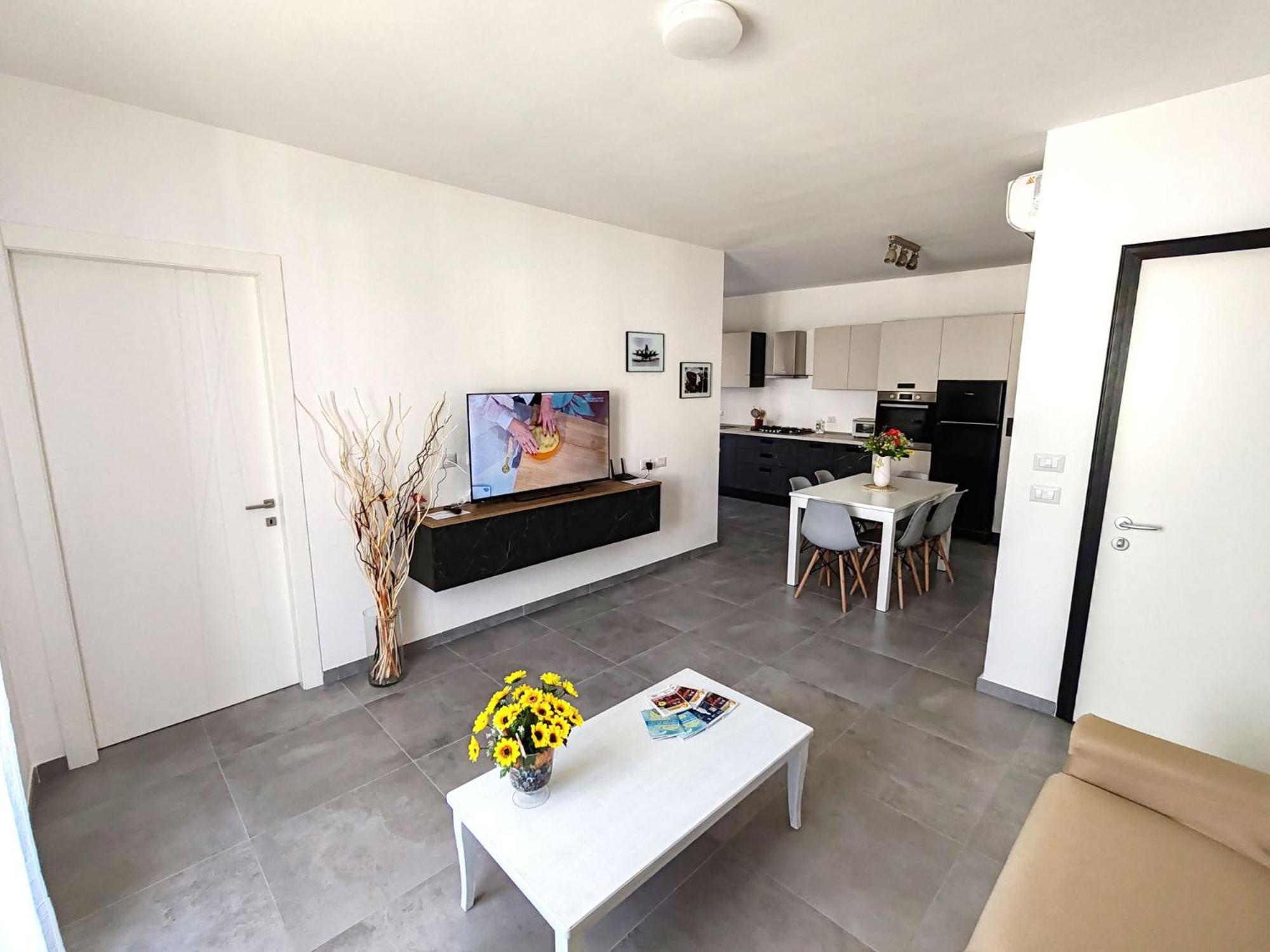 La Dama Di Loto Apartment Lecce Bagian luar foto